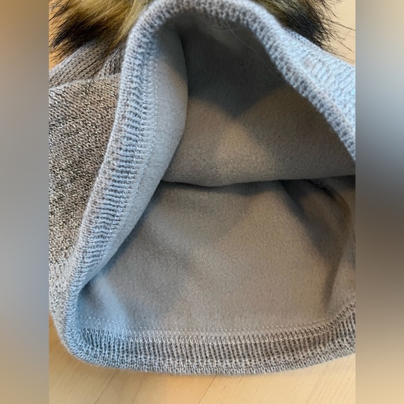 Fleece lined hat - Picture 3 of 3